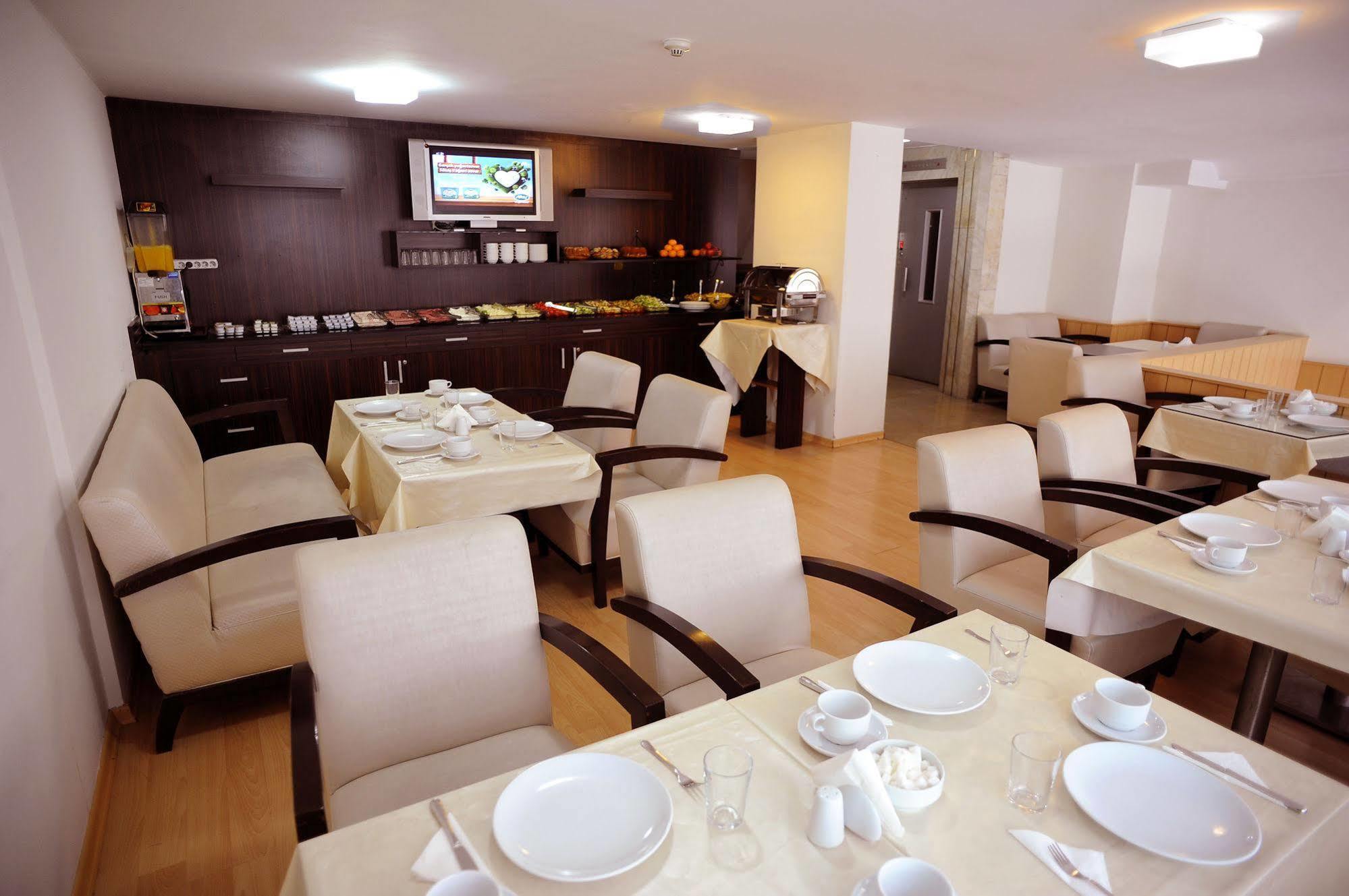 Hotel Davos Istanbul Bagian luar foto